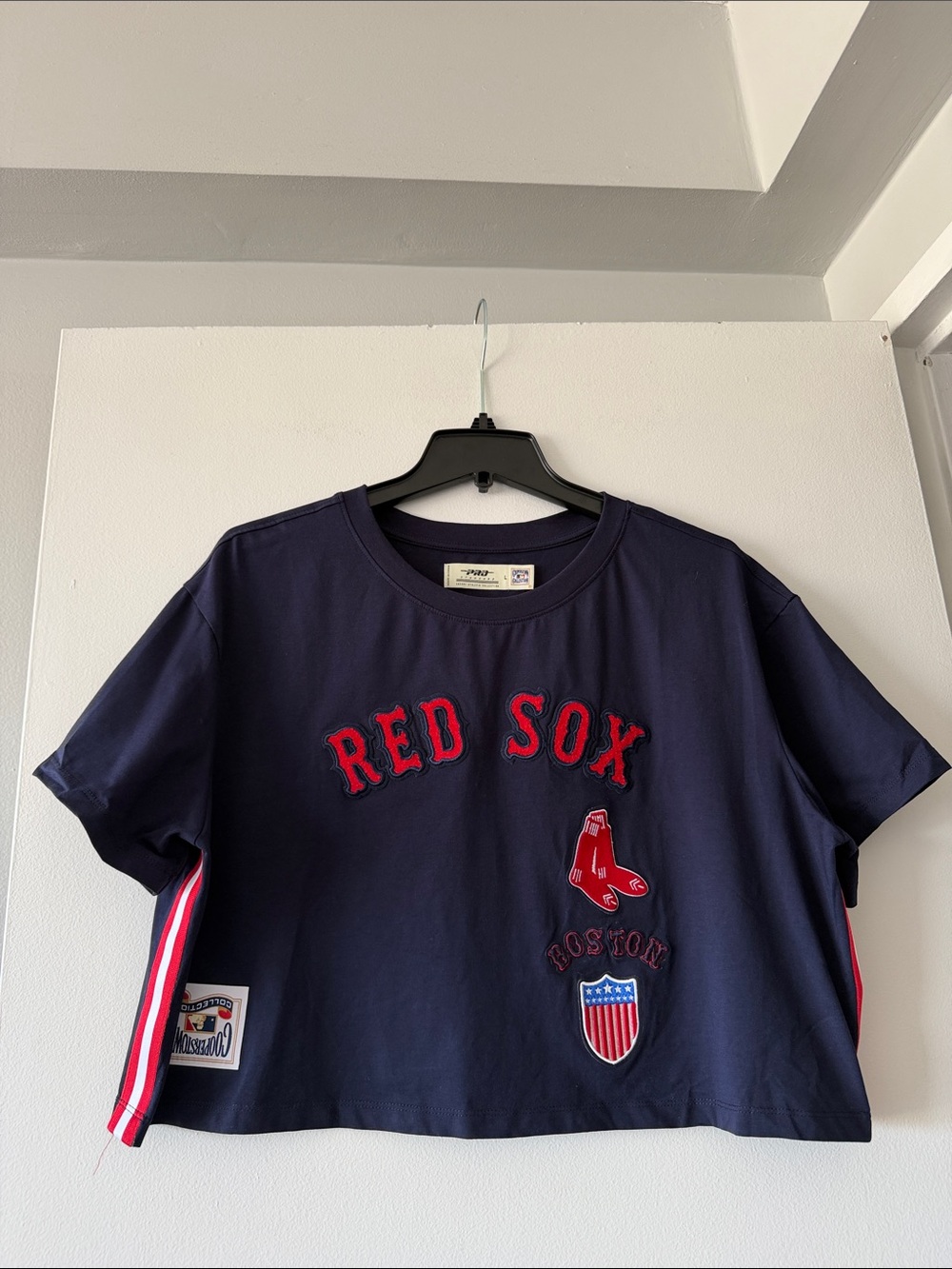Pro Standard Boston Red Sox Cooperstown Collection Navy Cropped T-Shirt - L